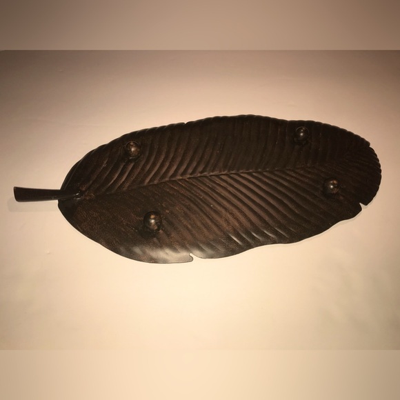 Bronze Island Banana Leaf Accent Tray, 17”x8” For Coffee Table, Kitchen, Vanity - Picture 6 of 7